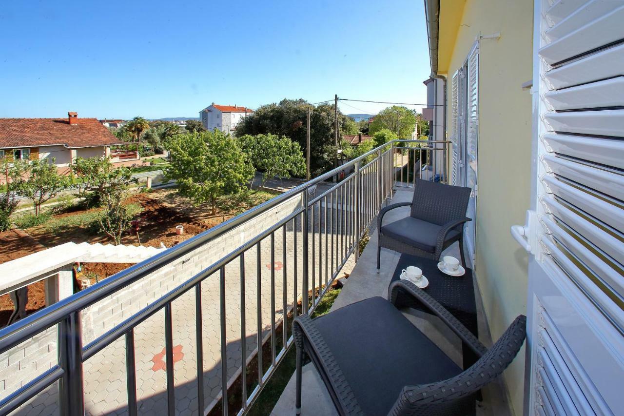 Apartments Sonia Sukošan Exterior foto